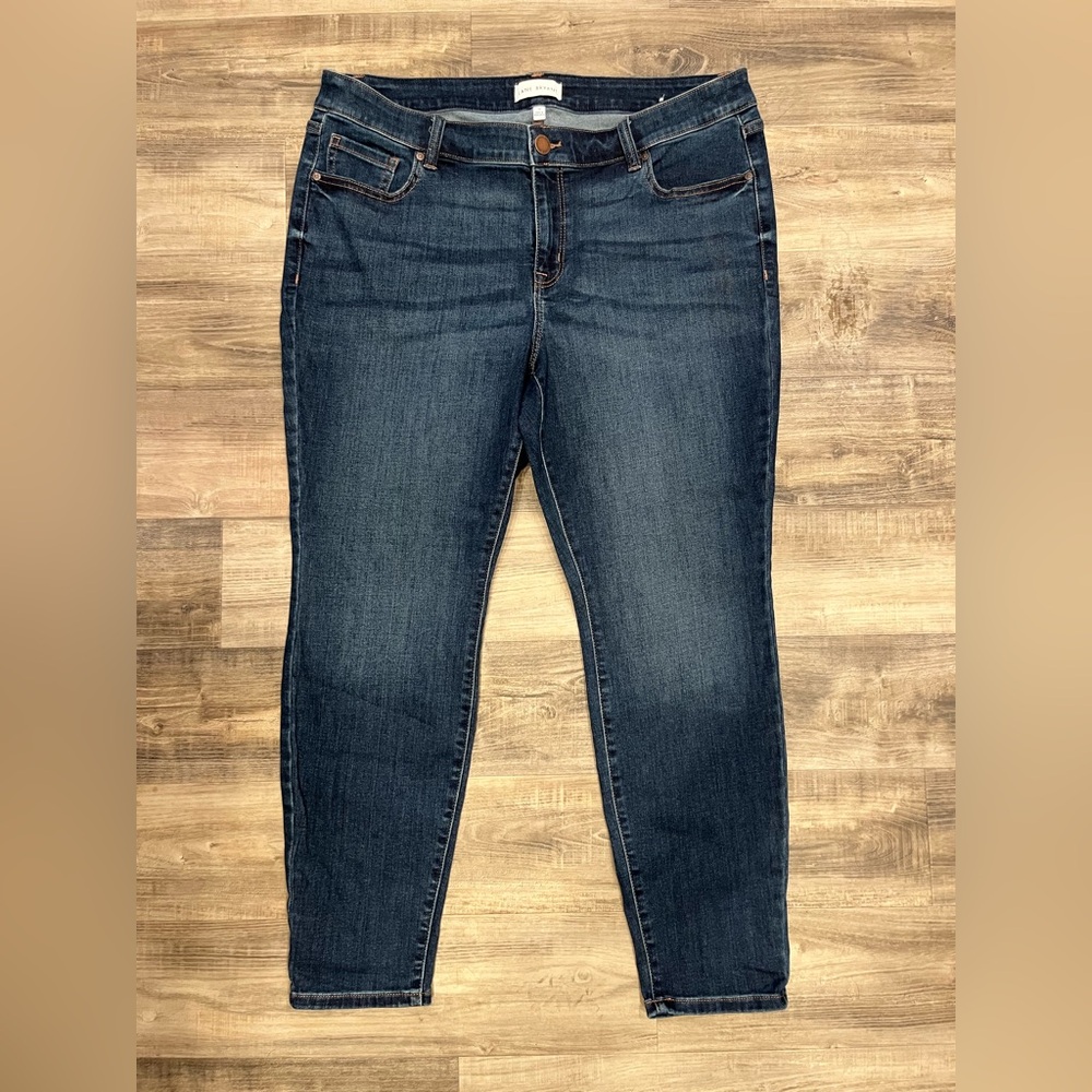 Lane Bryant Signature Fit Mid-Rise Skinny Size 18 Women’s